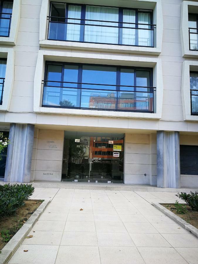 Florya Studio Woluwe Брюссель Экстерьер фото